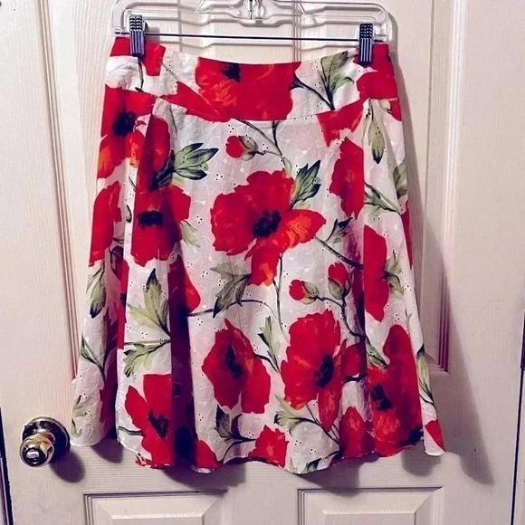 EUC Red Floral Sag Harbor Flare Skirt Cotton Eyelet Darling Sz 8p Spring Summer - Picture 1 of 5
